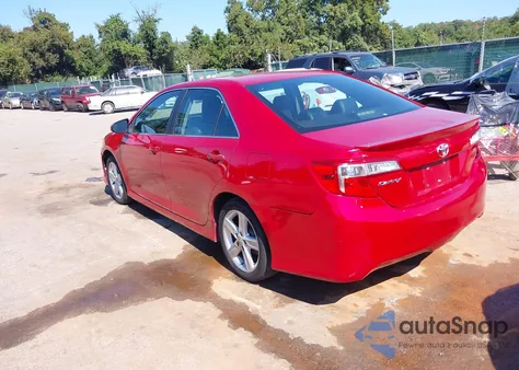 2014 Toyota Camry Se z USA, uszkodzony, nr VIN 4T1BF1FKXEU756436
